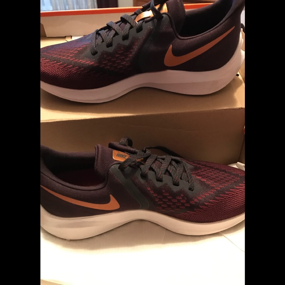 Nikes women’s downshifters size 10M (Running)